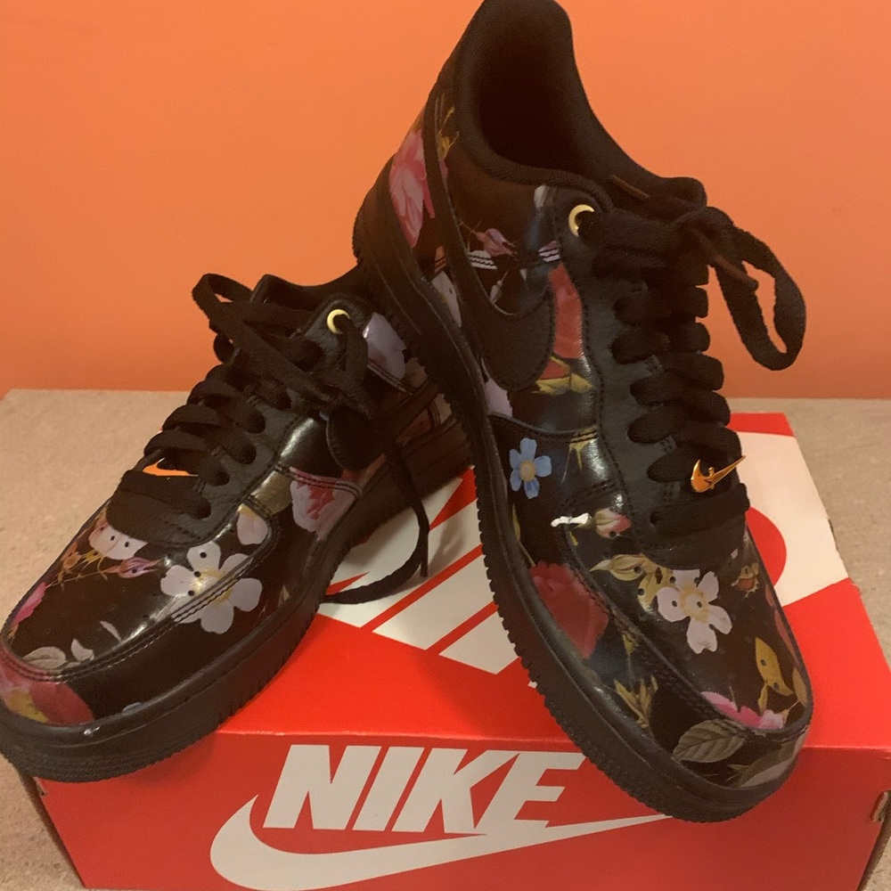 Nikes Air Force 1’s ,Size 9 women, Black